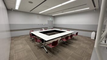 会議室1010